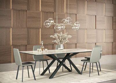 Table de repas familiale piètement géométrique 