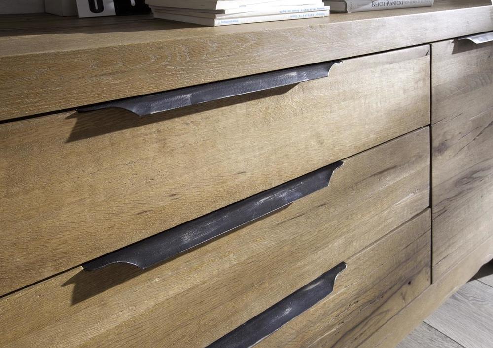 Enfilade 2 portes 3 tiroirs en chêne poignées métal 2