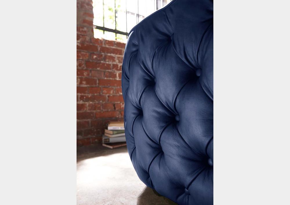 Fauteuil style Chesterfield cuir bleu basalte 3