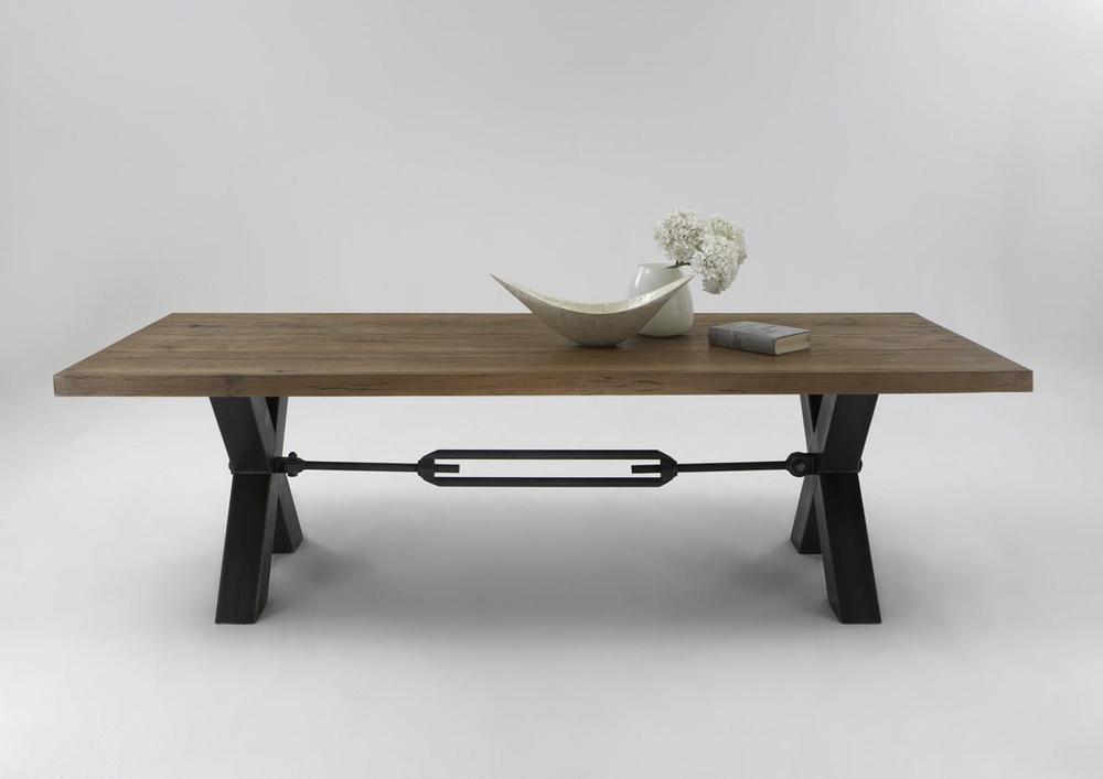 Table style atelier plateau chêne doré pieds métal 2