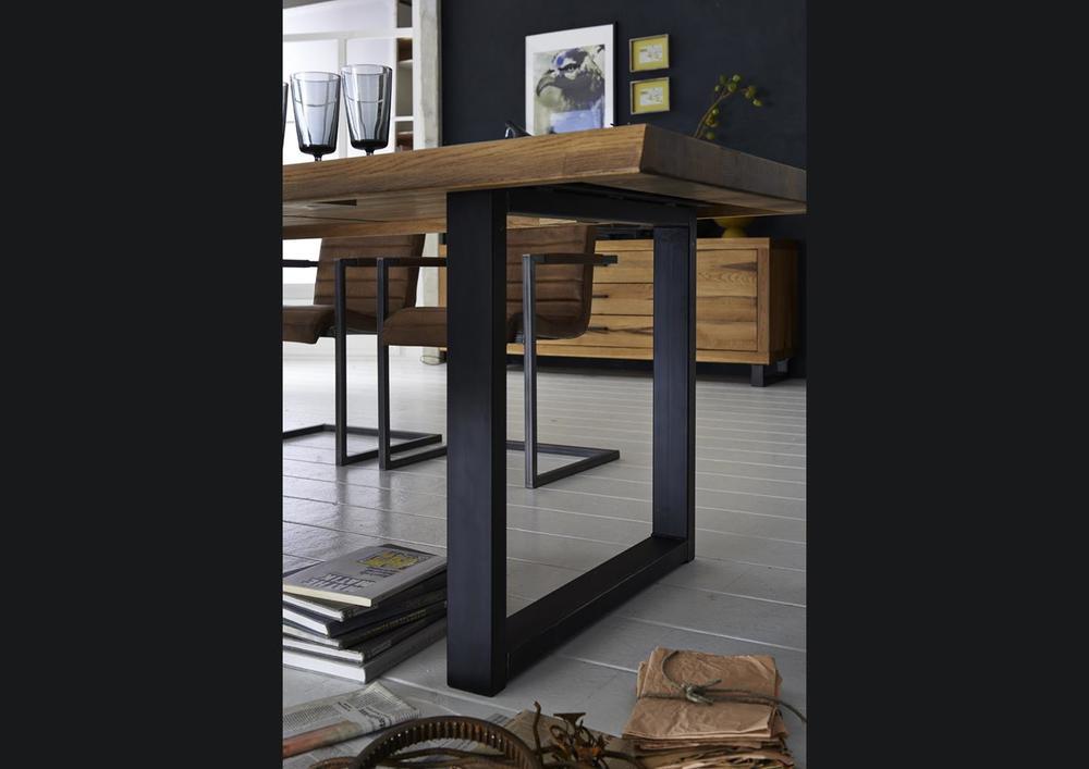 Élégante table style atelier pied métal en U 2