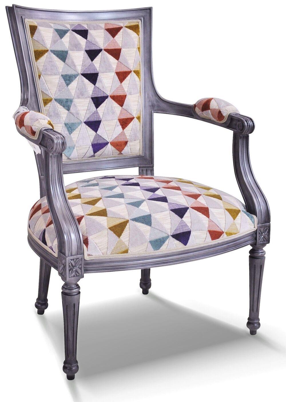 Fauteuil de style classique entièrement personnalisable  4