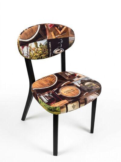 Chaise pieds bois tapissé vin du Jura 