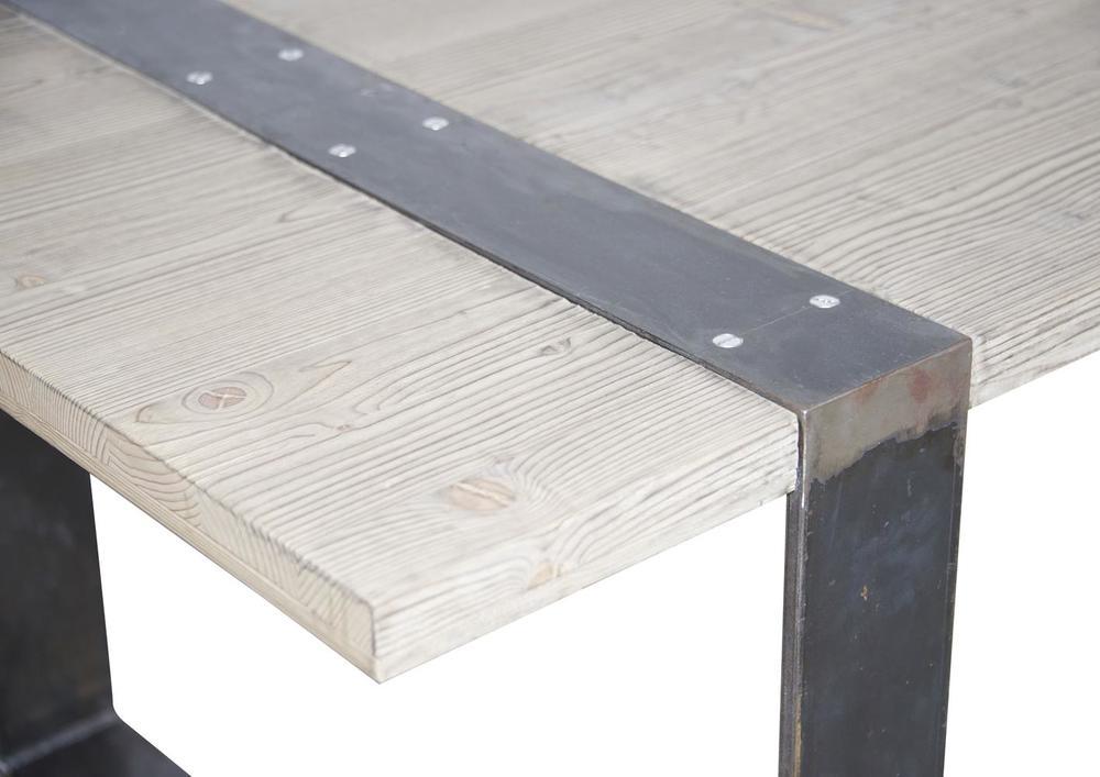 Table style atelier plateau en pin pieds métal 2