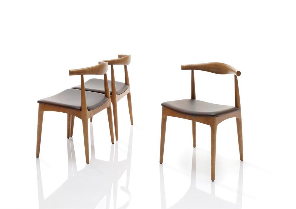 Chaise originale en bois assise pvc noir 1