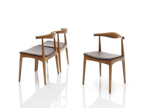 Chaise originale en bois assise pvc noir