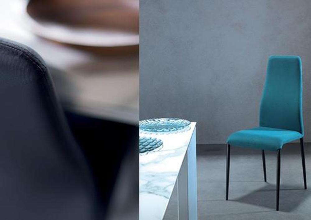 Chaises élégantes et modernes aux larges finitions 2