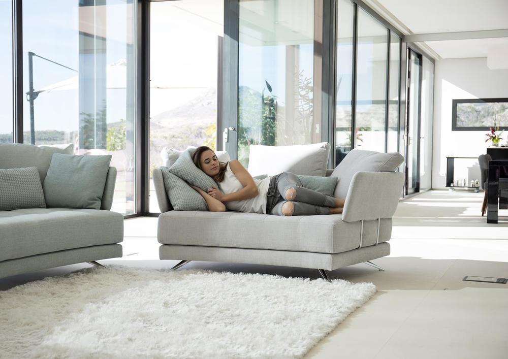 Canapé modulable 2 places cocooning avec coussins jetés 2