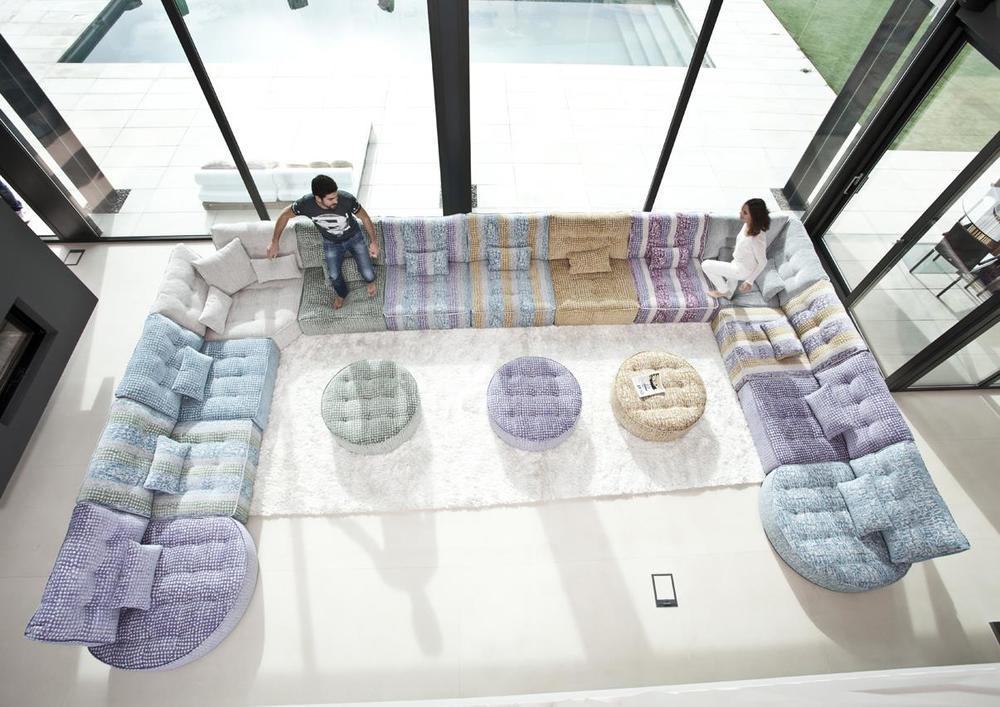 Grand canapé d'angle modulable coloré et moderne 2