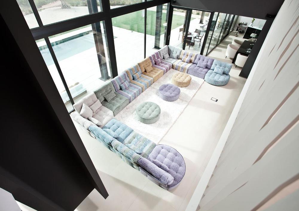 Grand canapé d'angle modulable coloré et moderne 4