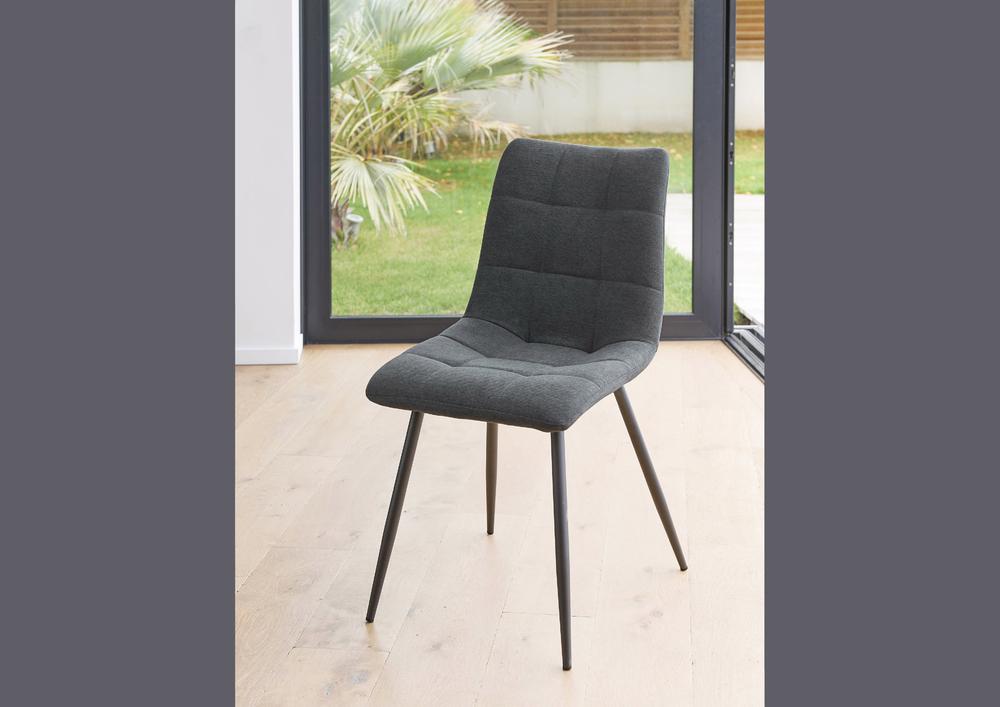 Chaise capitonnée en tissu avec pieds métal 2