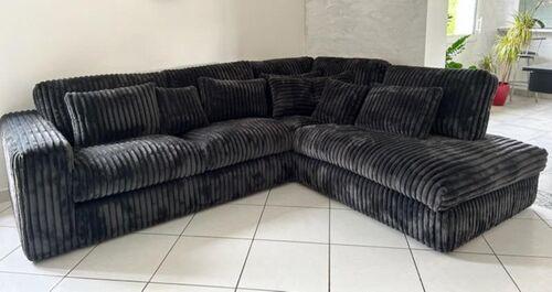 Canapé d'angle cocooning en velours 