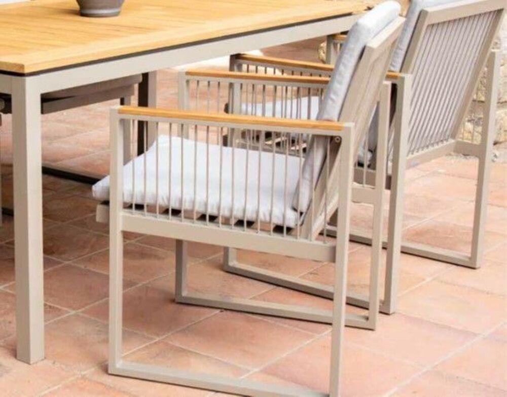 Fauteuil de jardin design avec accoudoirs tissés  2