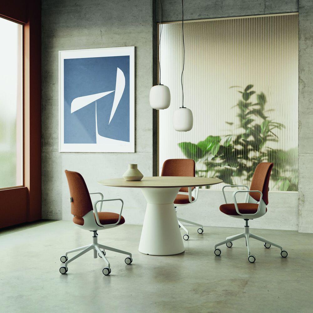 Fauteuil de bureau ergonomique au design élégant  2