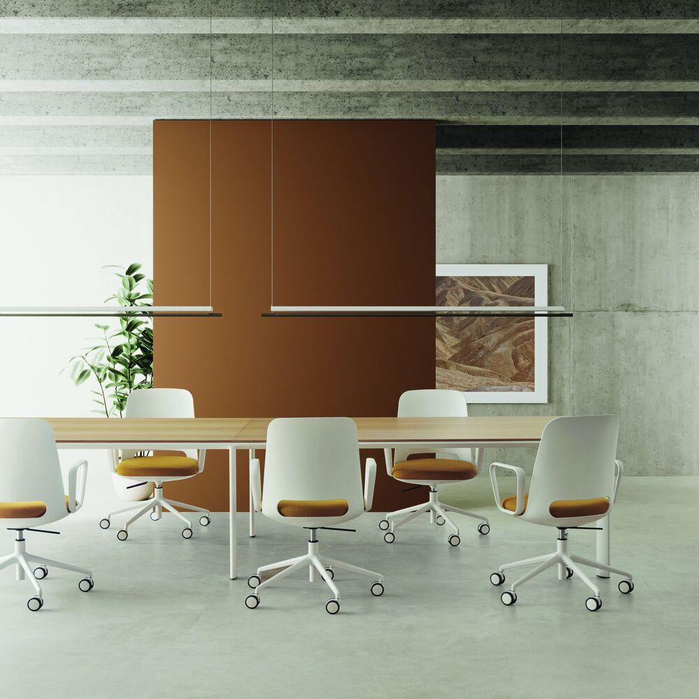 Fauteuil de bureau ergonomique au design élégant  3