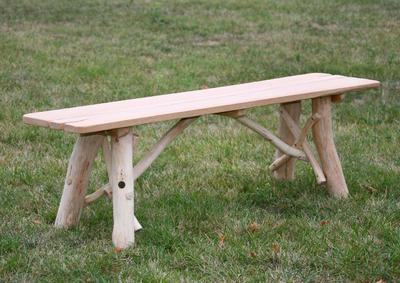 Banc atypique en bois blanchis