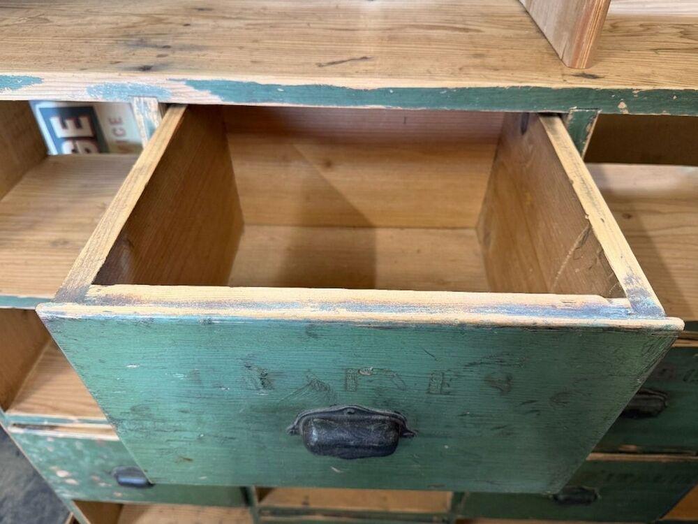 Meuble de métier à casier en bois recyclé  2
