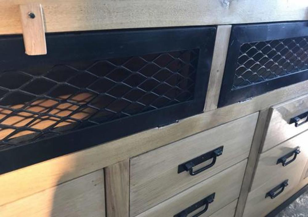 Enfilade style atelier en fer et bois style atelier 3