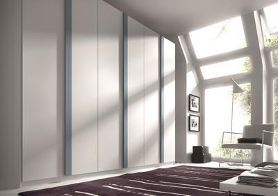 Armoire moderne 6 portes battantes blanche et bleu