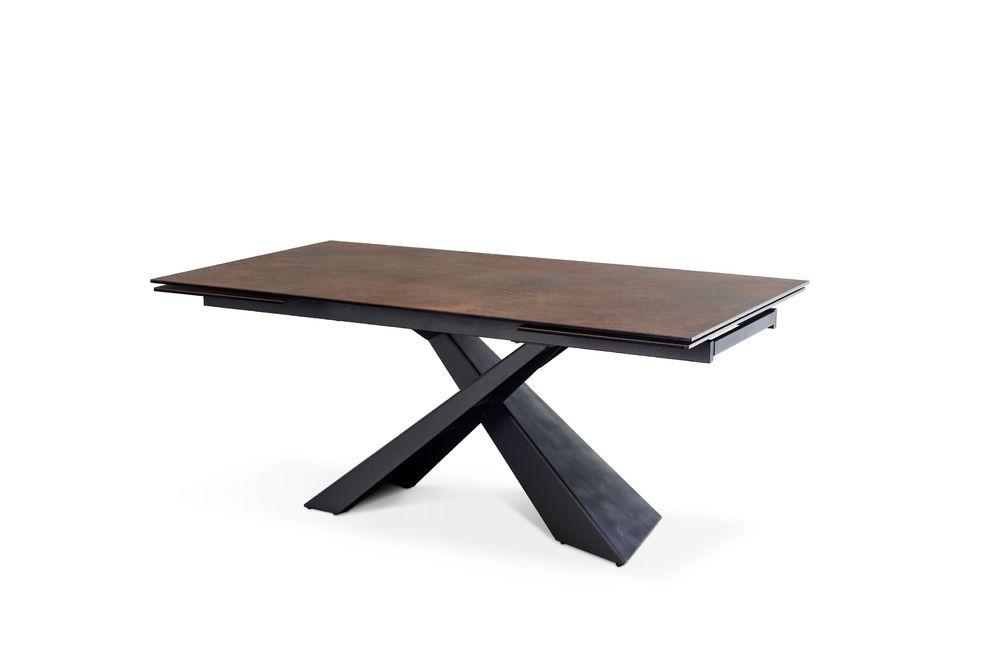 Superbe table avec plateau en céramique et piètement original 2