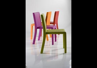 Chaise de jardin contemporaine