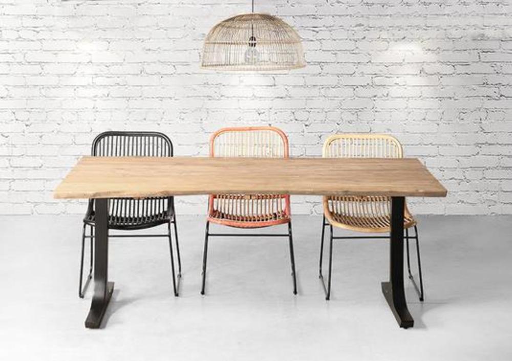 Table industriel en bois recyclé et pied acier en T