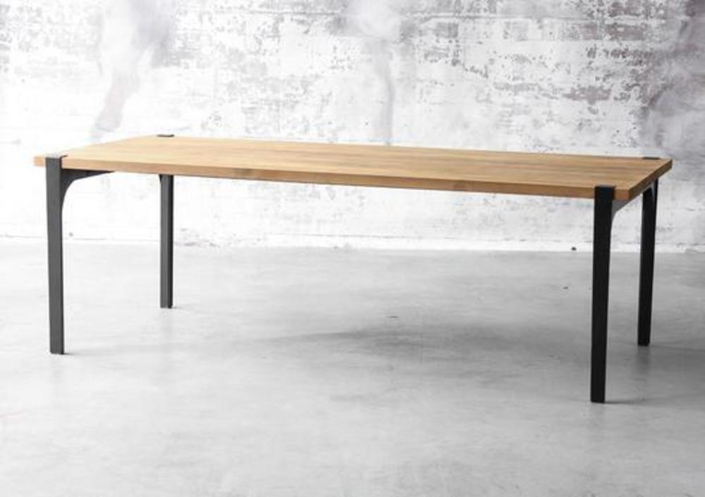 Table au look atelier pied acier rouge ou noir 4