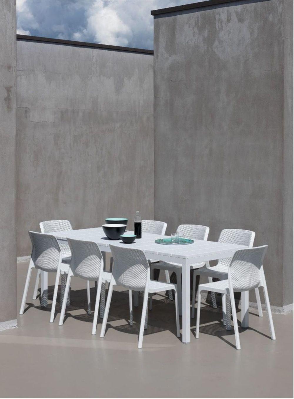 Chaise d'extérieur moderne à motif ajouré  2