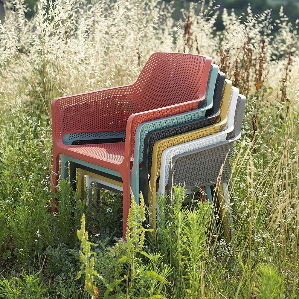Fauteuil de jardin empilable  2