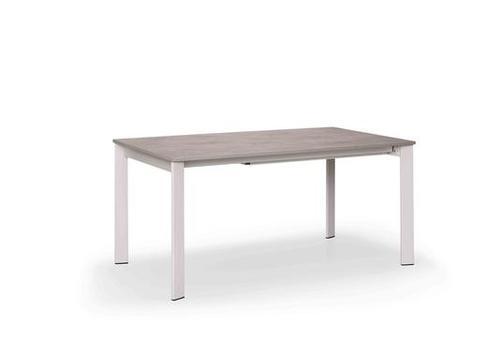 Table en métal avec plateau en bois