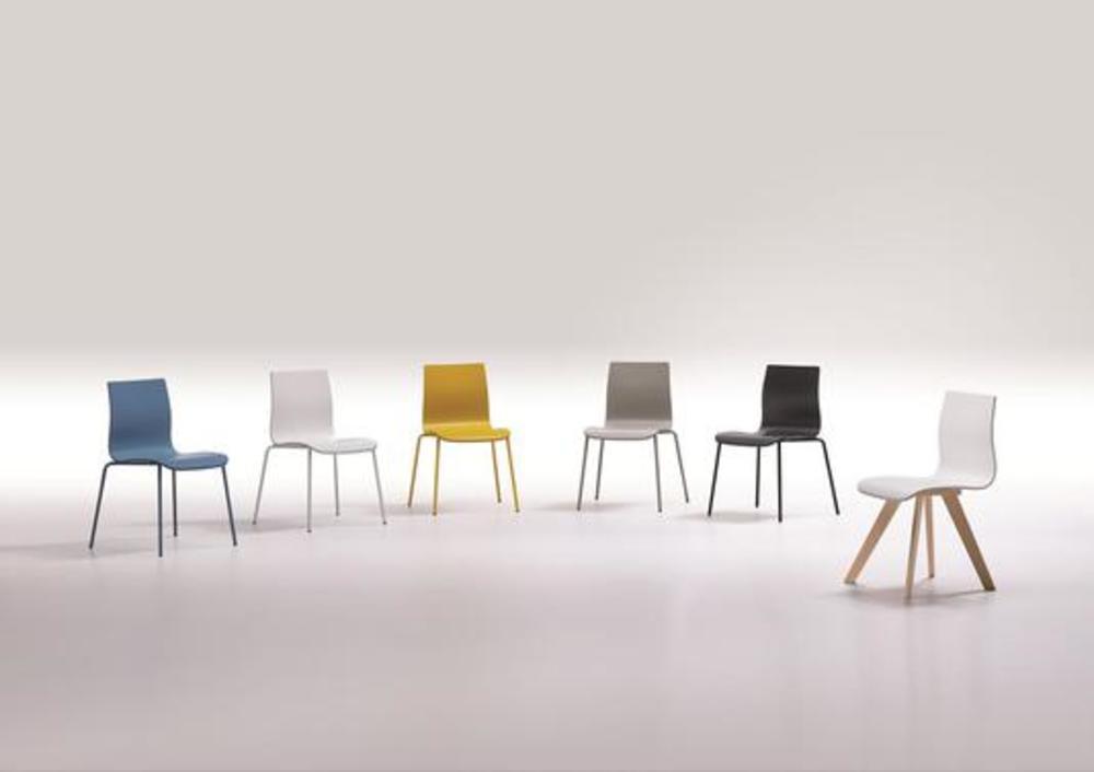 Chaise assise en bois pieds métal 