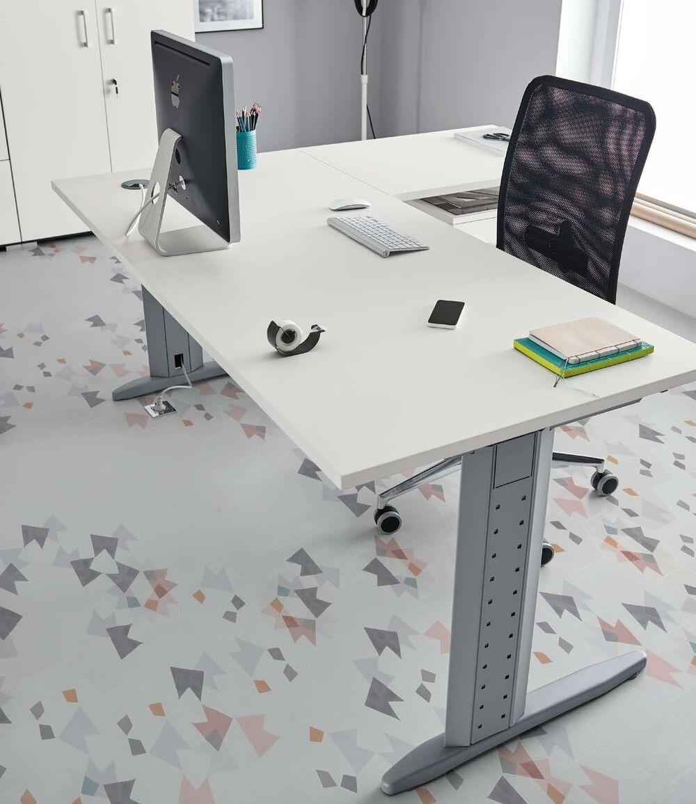 Bureau d'angle avec pieds réglables personnalisable 