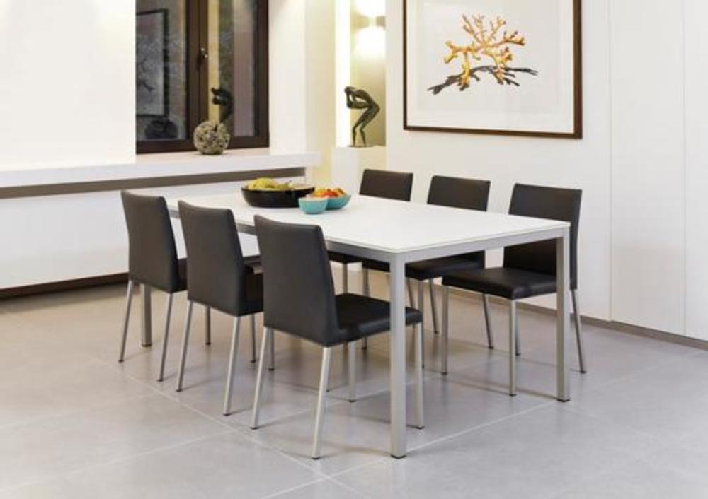 Chaise contemporaine au coloris personnalisable 2