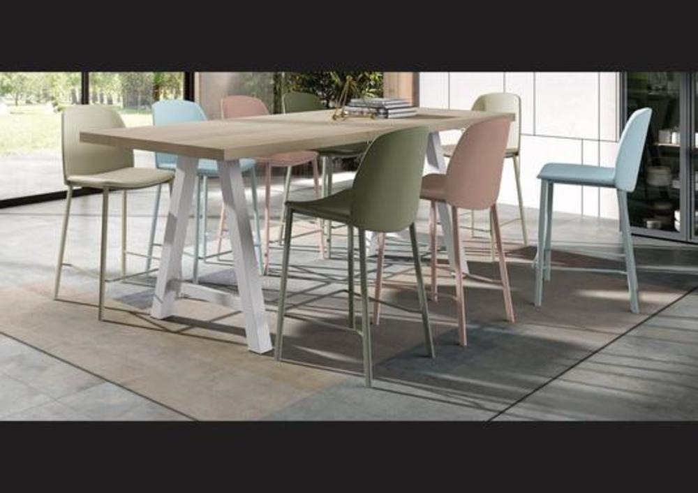 Tabouret de bar aux lignes modernes 3