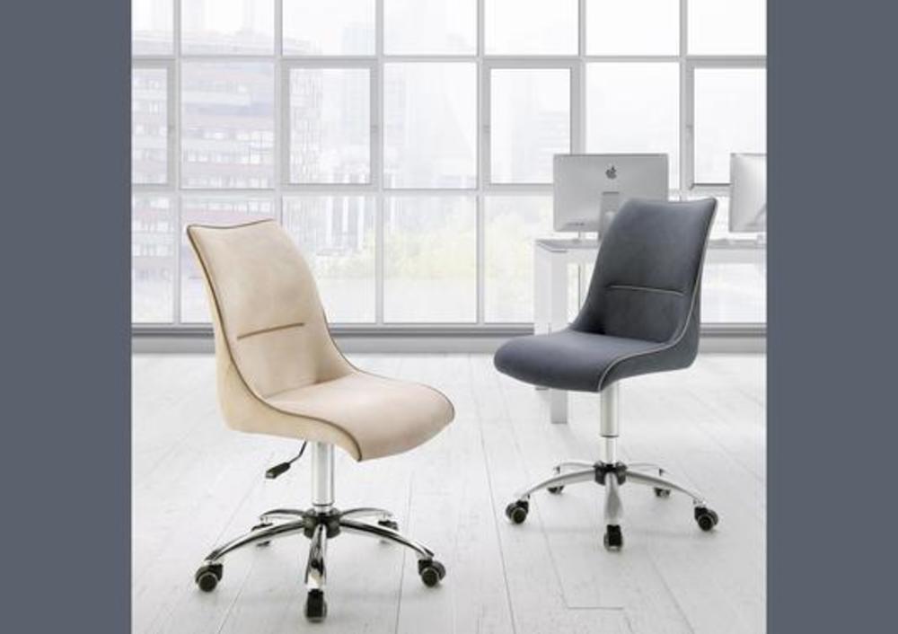 Chaise à liseret de couleur différente 3