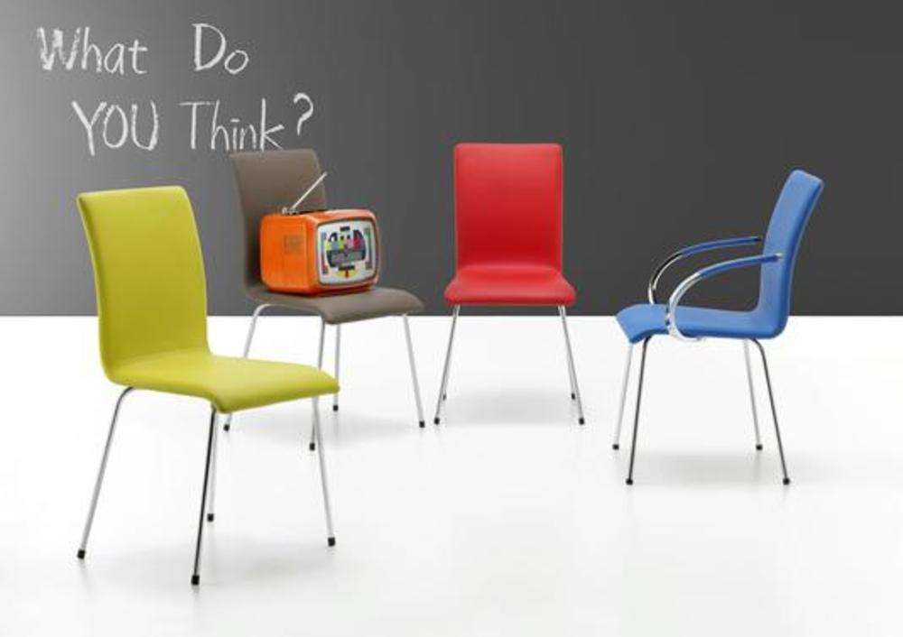 Amusante chaise à roulette colorée 3