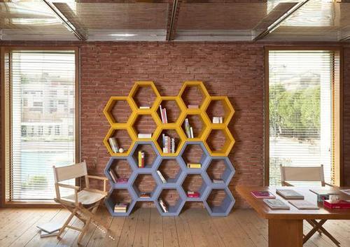 Etagère avec 10 casiers hexagonaux