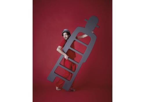 Etagère en forme d'homme en chapeau melon