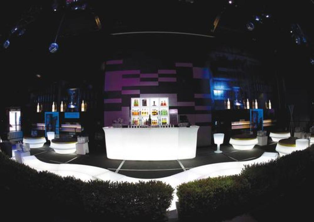 Bar d'angle lumineux 4