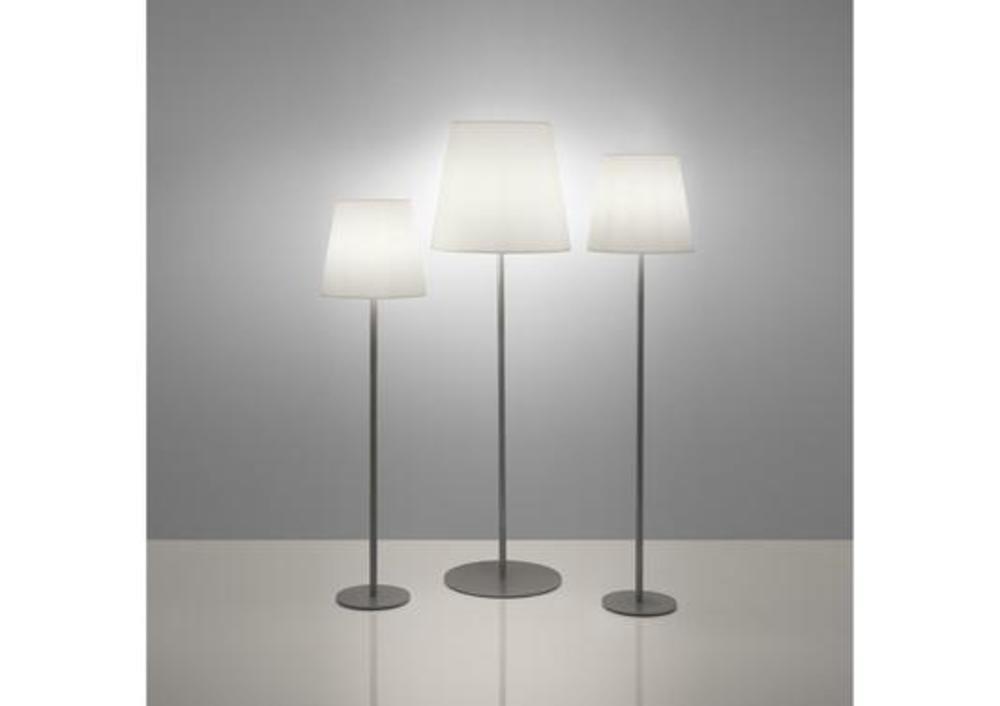 Lampadaire en acier 2