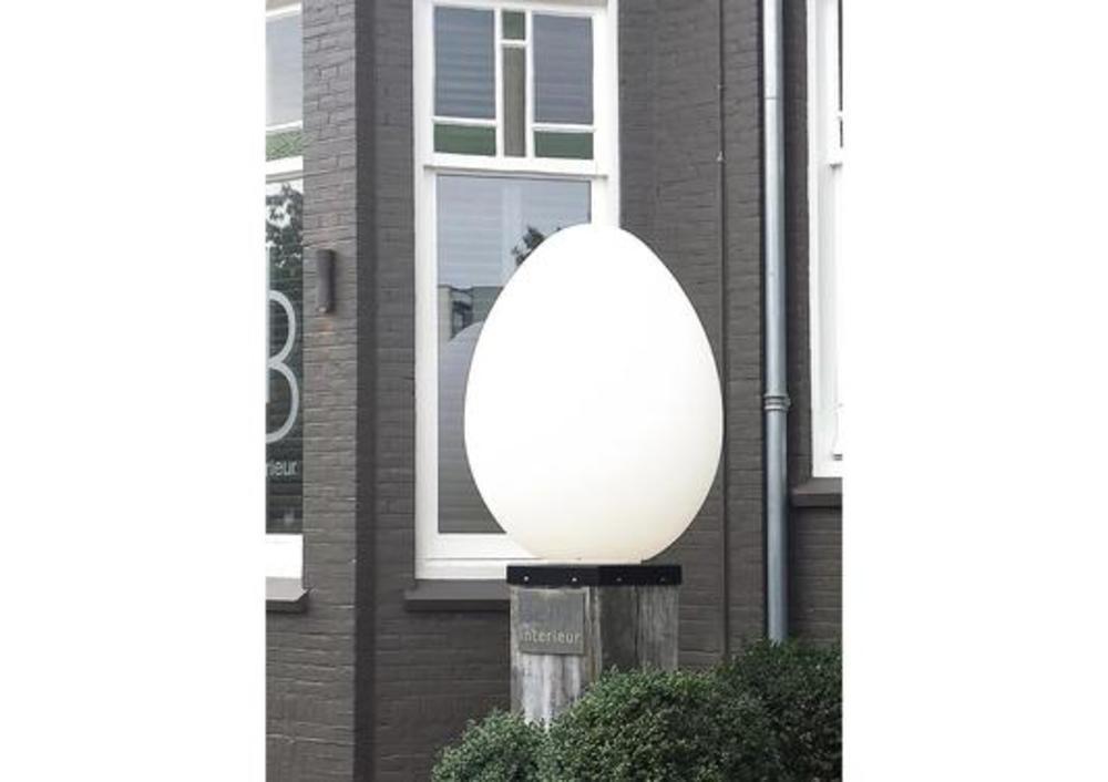 Œuf géant lumineux 4