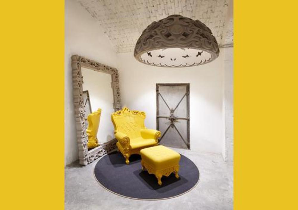 Fauteuil à la structure ornée 3