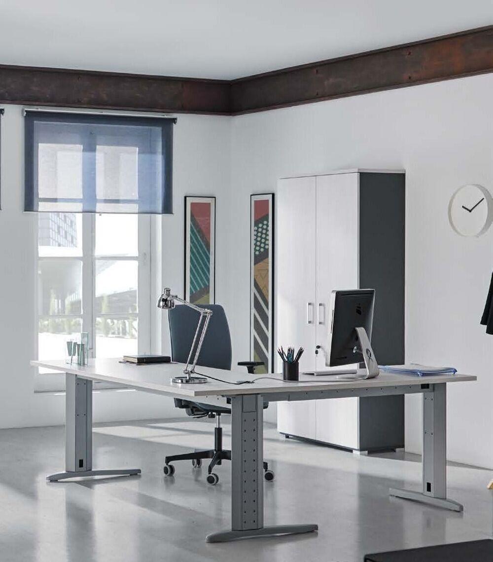 Bureau d'angle modulable et pieds réglables